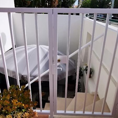 Quarto Duplo Com Kitchenette, Wc E Patio Privativo Apartment Corroios Exterior photo